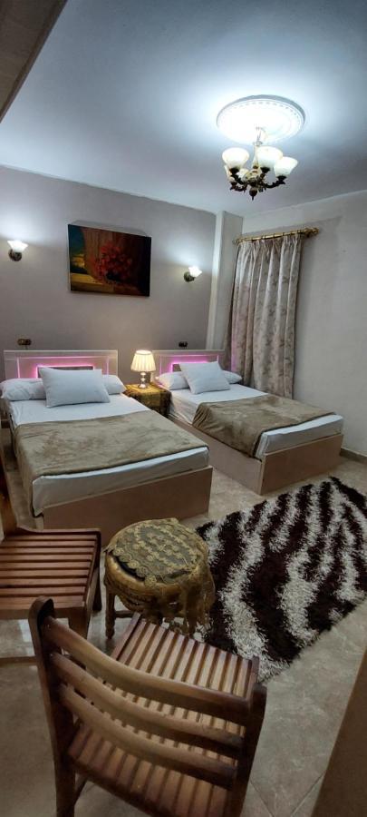 Pyramid Giza City Inn Kafret el-Gabal Kültér fotó
