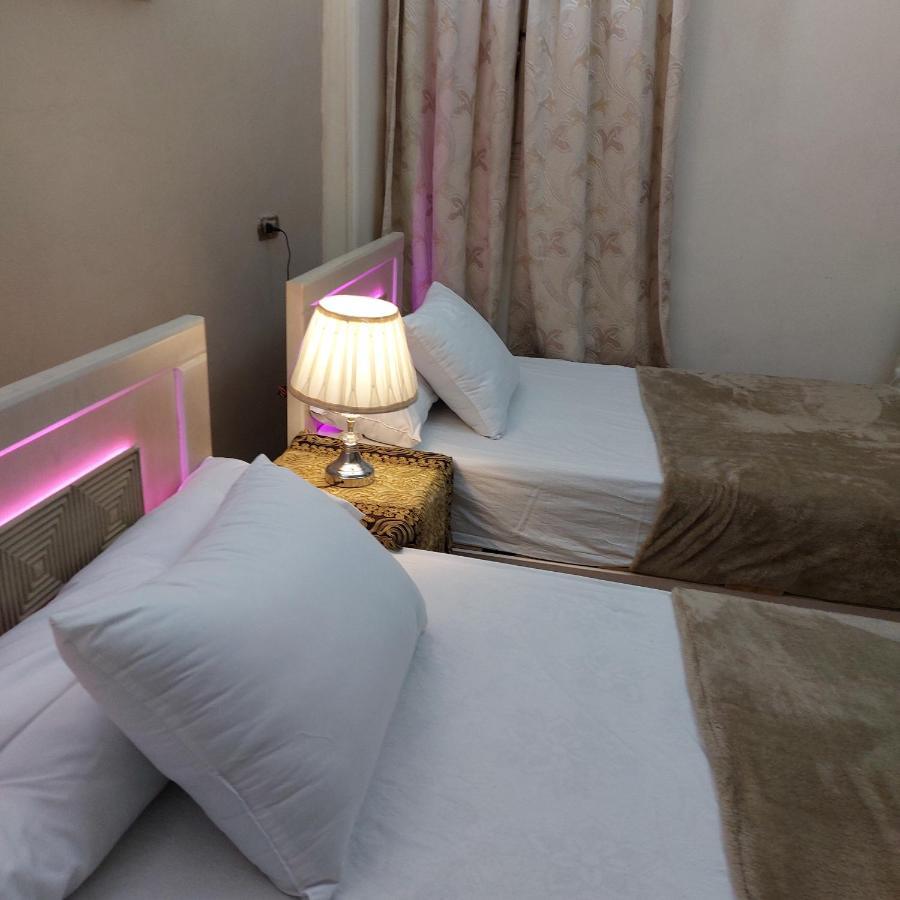Pyramid Giza City Inn Kafret el-Gabal Kültér fotó