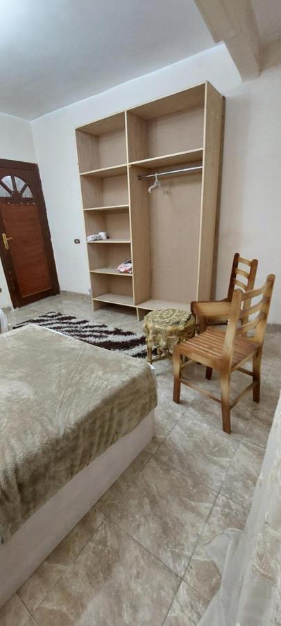 Pyramid Giza City Inn Kafret el-Gabal Kültér fotó
